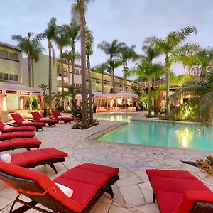 Atrium Orange County Hotel