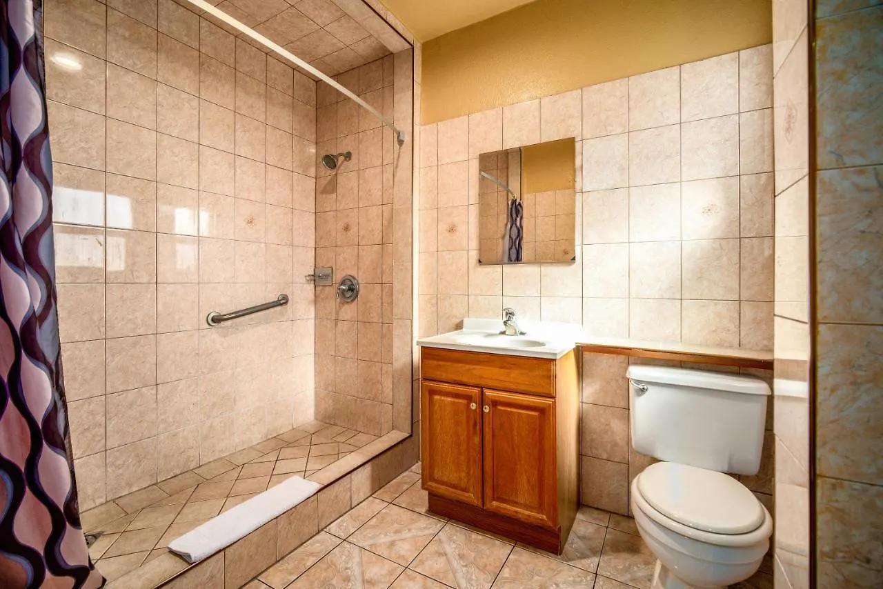 **  Geneva Motel Inglewood United States